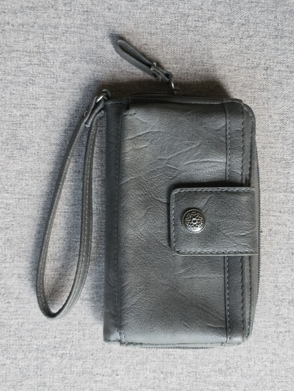 Black Wristlet Phone Case with Card Slots